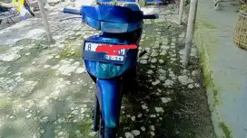 Motor jadul Suzuki Tornado