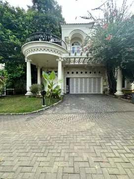 DIJUAL RUMAH SECOND DI AMPERA JAKARTA SELATAN