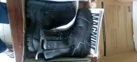 Sepatu PDL Magnum Size 40