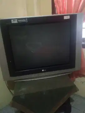 TV tabung layar datar merek LG 29/inch