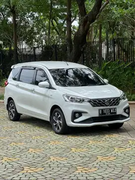 LOW KM 26rb!!! Suzuki Ertiga 1.5 GX Hybrid AT 2022 - Putih