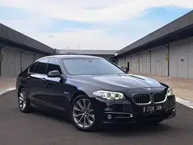 BMW 520i 2.0 Luxury 2014 Low KM 35rb Service Record