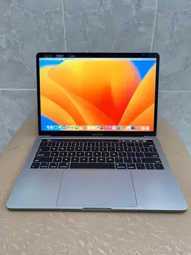 macbook pro 2017 touchbar 8/256