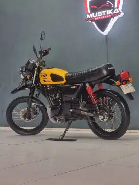 TERMURAH‼️ Kawasaki W175 TR PMK 2024 Kuning Favorit mustika Motoshop