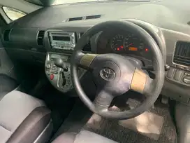 Toyota Wish 2003 Bensin