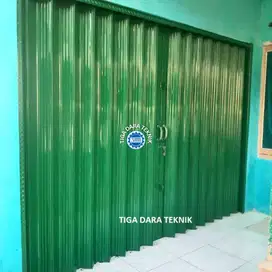 Gerbang besi lipat / Folding gate murah survey gratis Bandung