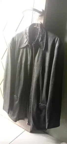 Jaket kulit kerah pria