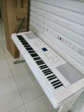 Yamaha Digital Piano DGX 660