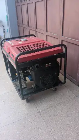 Dijual genset bekas jarang pakai