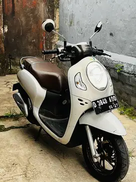 Scoopy 2022 lengkap