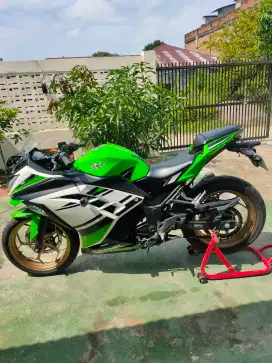 Kawasaki ninja 250 anniversary