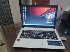 Laptop Asus Amd Radeon Layar 14 inch Kondisi masih bagus