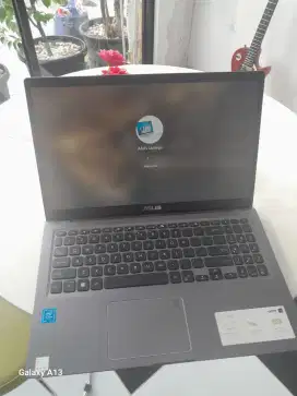 Laptop asus vivobook layar 15,6 inch