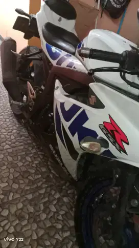 For sale SUZUKI GSX R150 WHITE BRILIANT