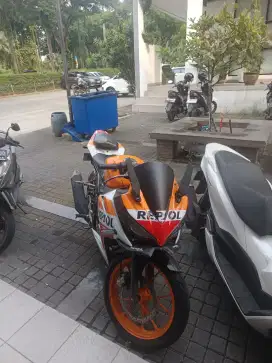 CBR 150 R Repsol Orange