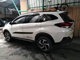 Toyota New Rush 1.5 S TRD at 2018 Low km Putih