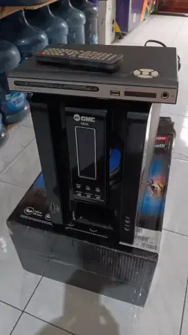 Dijual subwofer dan dvd player yg masih bagus normal ada remote