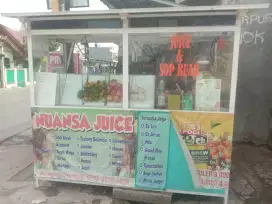 Gerobak bekas es jus & sop buah