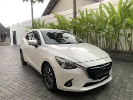 Mazda2 R skyactive At 2016