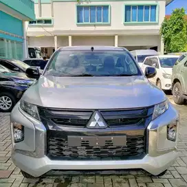 MITSUBISHI TRITON DC GLS 4X4 2.4 MT 2023