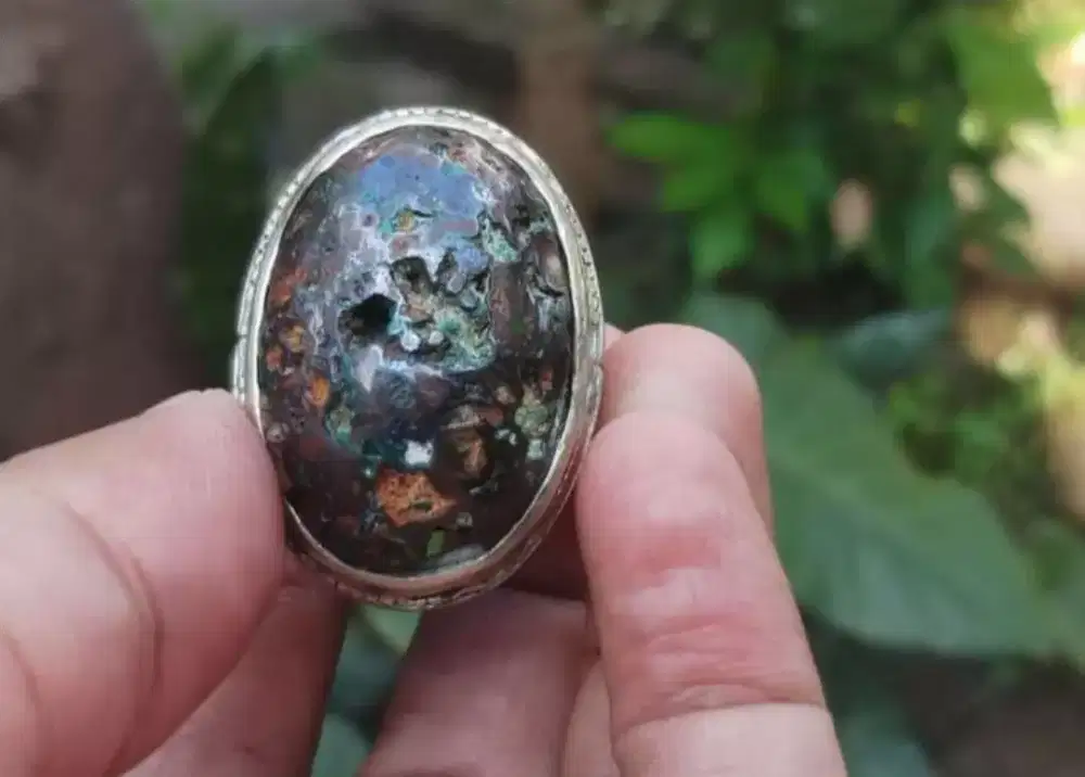 Pirus Sakral Hubai Ngrikil