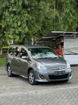 NISSAN GRAND LIVINA 1.5 XV M/T ABU 2012 XPANDER WULING INNOVA