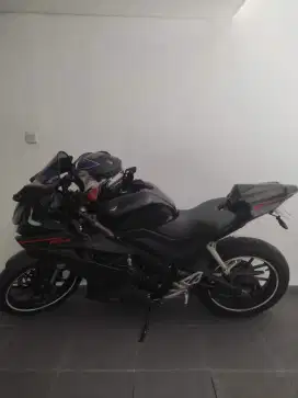 Jual motor kesayangan r15v3