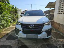 Fortuner vrz trd matic diesel 2018