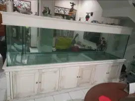 Aquarium ukuran besar