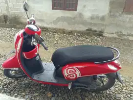 Honda Scoopy 2015