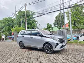 Daihatsu Sigra 1.2 R Deluxe Bensin-AT 2023 OTOMATIS Silver