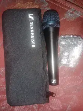 Mic Sennheiser e935 masih bagis