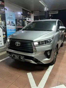 Kijang innova reborn v diesel matic at 2022 silver innova 2023 type v