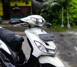 Yamaha Mio Smile Warna Putih Tahun 2010 Gress Siap Pakai