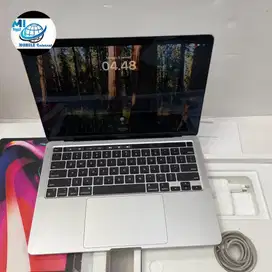 Macbook Pro M1 13 8/256gb Bekas resmi ibox fulset original