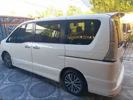 Dijual,  NISSAN SERENA  HIGHWAYSTAR  2.0 AT