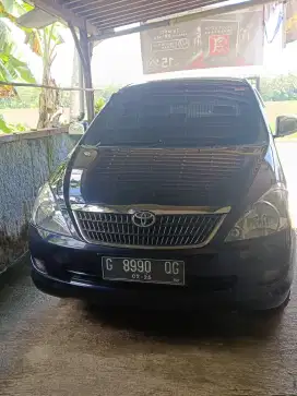 Innova G MT 2004