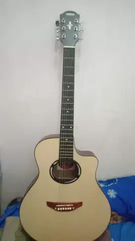 Dijual gitar Yamaha