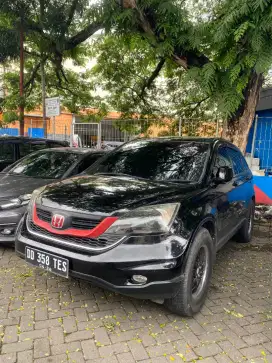 CRV BullDog 2011 AT kondisi bagus asli tangan pertama