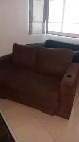 Di jual sofa bed masih bagus