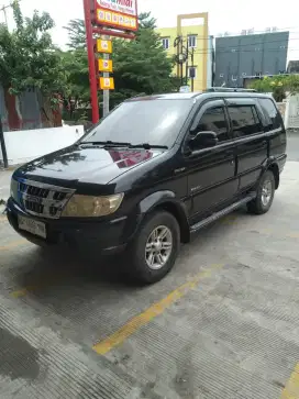 Isuzu Panther Grand Touring