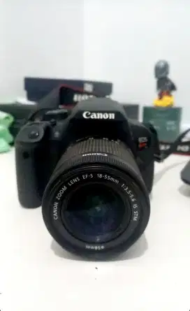 Canon EOS Kiss X7i