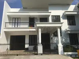 Sewa Rumah Modern ,Siap Huni dan Nyaman Grha Candi Golf Semarang -9695