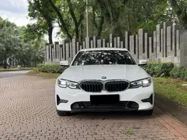 BMW 320i Sport Nik 2022