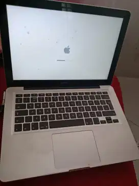 Macbook pro 2011 core i5 minus