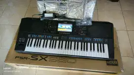 YAMAHA PSR SX920 LIKE NEW full sampling senilai 2.5jt