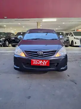 Innova 2.0 Matic DP 7jt saja 2011 Hitam