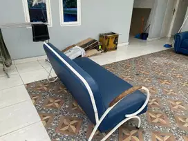 2 sofa biru sepasang