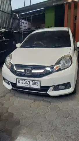 Dijual Mobilio E AT 2014 hrg 128 jt nego