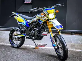 DTRACKER 150 SE SUPERMOTO TIPE TERTINGGI SIAP TOURING TRABAS TRAIL